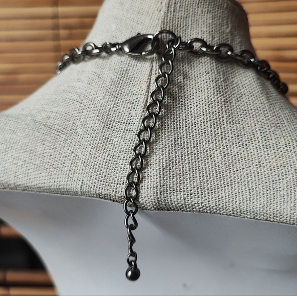 Faux White Gray Pearl Unsigned Cha Cha Necklace Pewter Tone - Picture 3 of 9